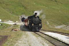 Zug 155 mit HG 3/4 Nr.4 nach Oberwald erreicht Muttbach