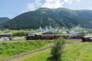 HG 4/4 704 mit Regelzug nach Realp, Oberwald