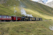 Dampfzug nach Oberwald erreicht Furka