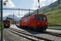 Oberalppass mit Glacier-Express und Pendelzug