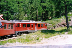 ABe 4/4 53 in der Montebello-Kurve. 1990