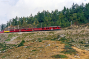 Zug mit TW III zwischen der Galleria Lunga und Alp Grüm. 1991