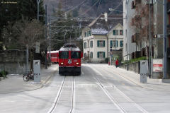 Ge 4/4 629 mit einem Zug von Arosa in der Engadinstrasse in Chur.