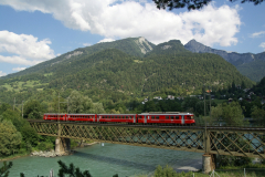 Be 4/4-Pendelzug als S-Bahn auf der Rheinbrücke bei Reichenau