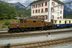 Ge 6/6 I 415 in Reichenau-Tamins vor dem Alpine Classic Pullman
