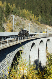 Dampf am Oberalppass - HG 3/4 4 der DFB auf dem Russein-Viadukt zw. Sumvitg-C. (RhB) und Disentis