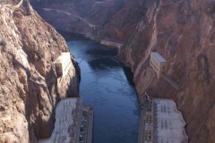 Hoover Dam, Canyon des Colorado, Viadukt des „Hoover Dam Bypass“ (U.S. 93) im Bau (Fertigstellung 10/2010), NV/AZ